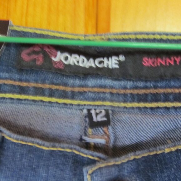 NWT Jordache Girls Sz 12 Jeans Blue Jean Pants Girls Sz 12 reg Skinny Jeans - Picture 5 of 5
